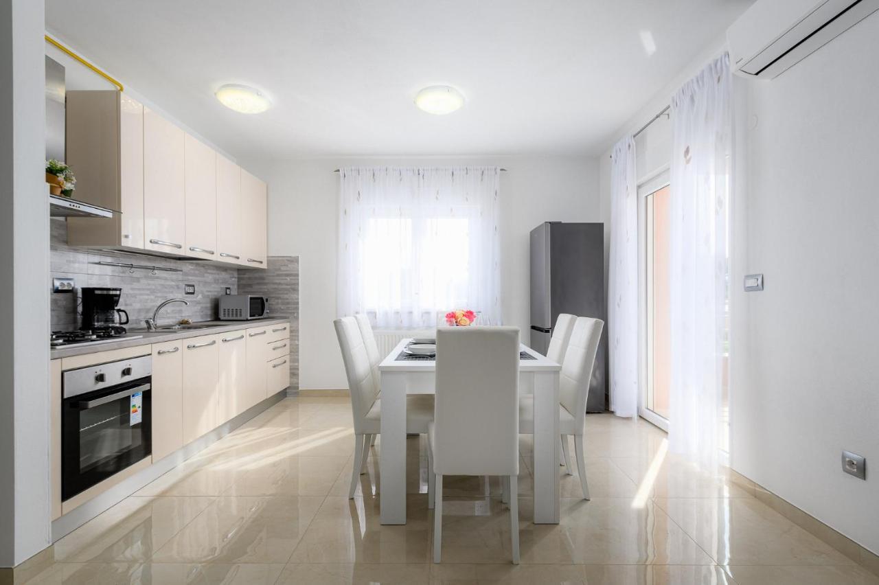 Stancija Amoroso Porec Apartments Экстерьер фото