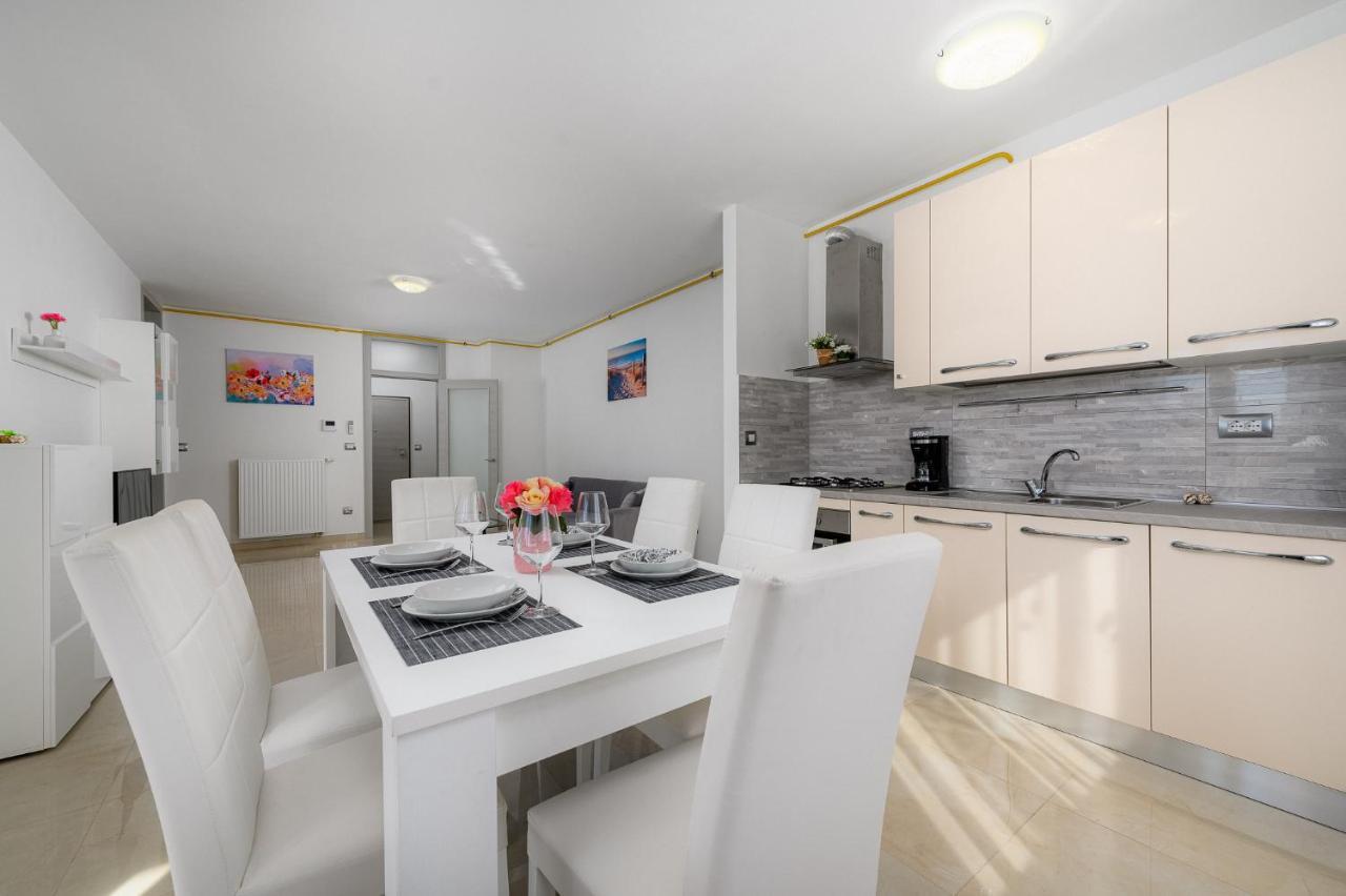 Stancija Amoroso Porec Apartments Экстерьер фото