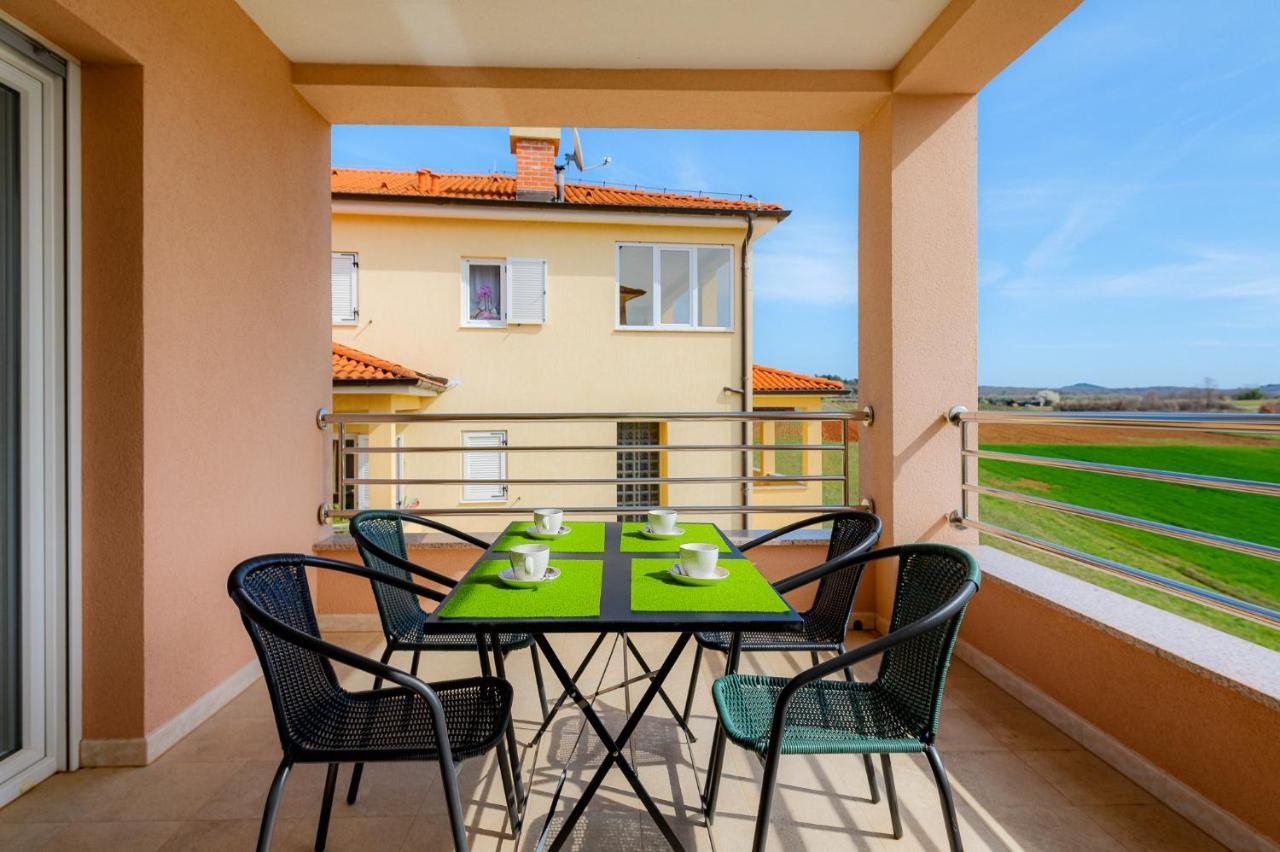 Stancija Amoroso Porec Apartments Экстерьер фото