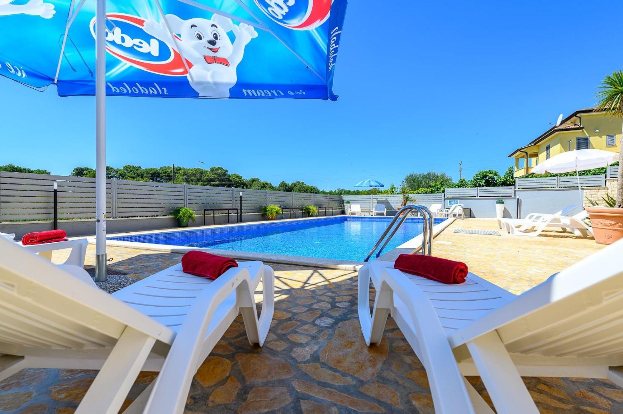 Stancija Amoroso Porec Apartments Экстерьер фото